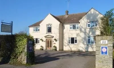 Bridge House Bed and Breakfast Cheltenham