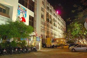 Breeze Residency Hotel Tiruchirappalli