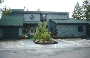 Alaska House of Jade Bed and Breakfast