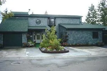 Alaska House of Jade Bed and Breakfast