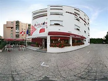 Atalante Hotel