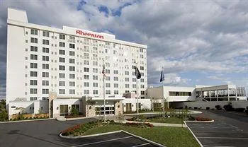 Sheraton Louisville Riverside Hotel