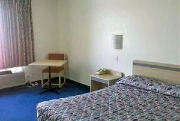 Motel 6 Des Moines East