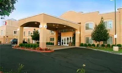 Fairfield Inn & Suites by Marriott Modesto Hotel