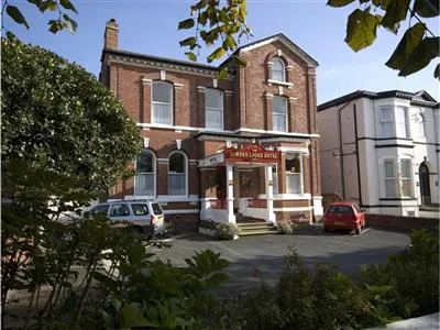 Bowden Lodge Hotel