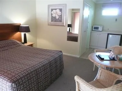 Margaret River Holiday Hotel & Suites