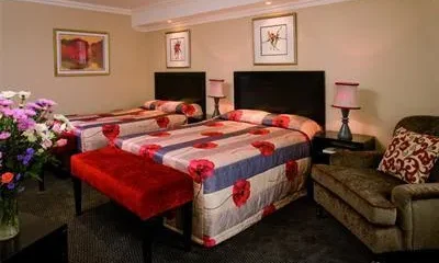 Birchwood Hotel