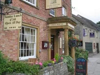 The Ilchester Arms Hotel