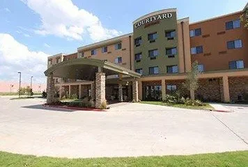 Courtyard Fort Worth West at Cityview