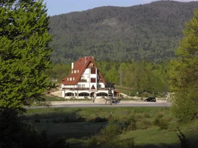 Winnetou Pension Plitvicka Jezera