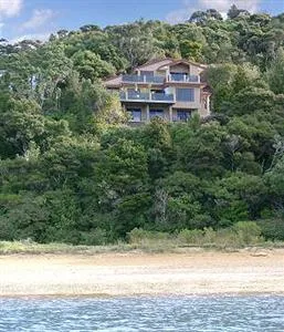 Bay of Islands Beach House Apartments Paihia