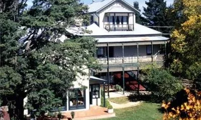 Leura House