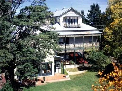 Leura House