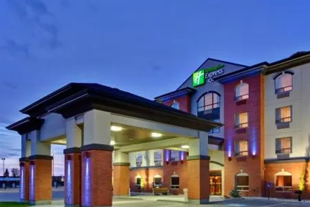 Holiday Inn Express Hotel & Suites Whitecourt