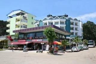 Class Beach Hotel