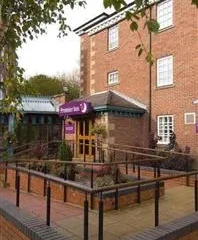 Premier Inn Stockport Central