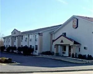 Country Hearth Inn and Suites Rocky Mount