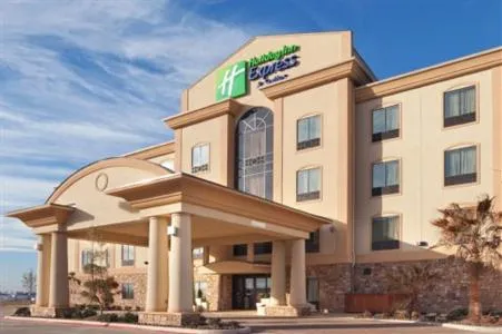 Holiday Inn Express & Suites Denton - UNT - TWU