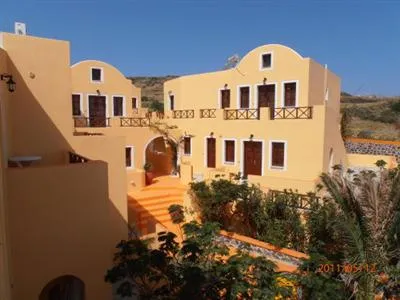 Soulis Apartments Oia (Greece)