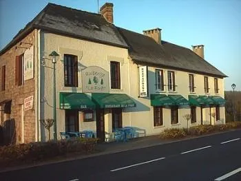 Logis Auberge La Foret Saint-Michel-des-Andaines
