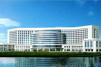 Renaissance Tianjin Lakeview Hotel