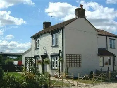 Eastbrook Cottage Bed & Breakfast