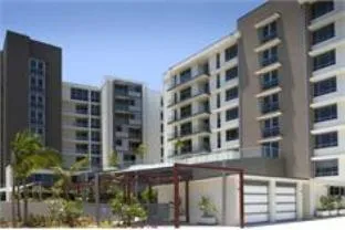 Signature Waterfront Apartments Gold Coast