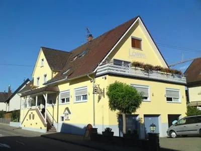 Gasthaus zum Loewen March