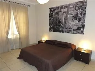 Giuliana Apartment