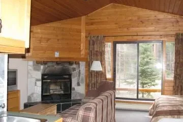 Bear Hill Lodge