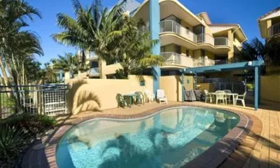 Surf Club Apartments