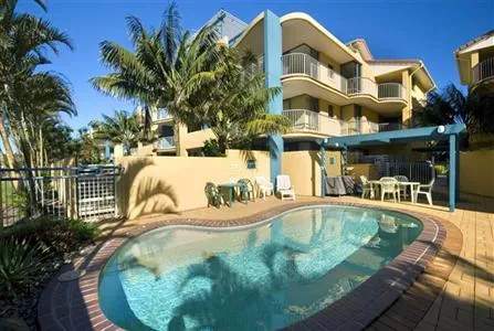 Surf Club Apartments