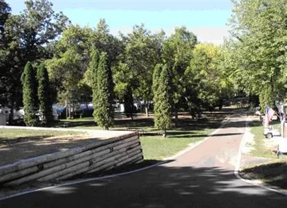 Crystal Lake RV Resort