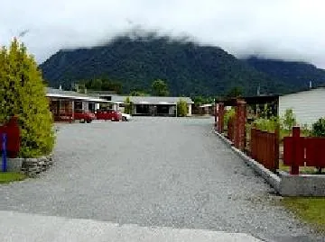 Lake Matheson Motel