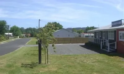 Lake Maraetai Lodge