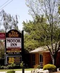 Tea House Motor Inn