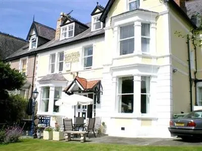 Bron Orme Hotel