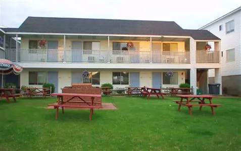 Flagship Motor Court