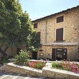 Les Geraniums Le Barroux