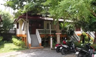 Buathong House & Resort