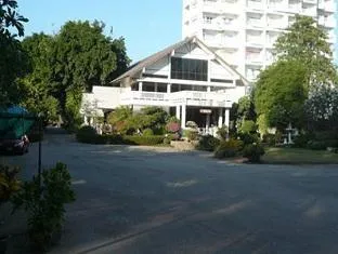 Hin Khao Hotel