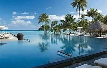 Four Seasons Resort Maldives at Landaa Giraavaru