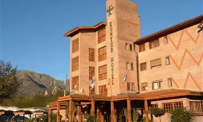 Kuntur Hotel