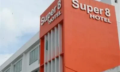 Super 8 Hotel