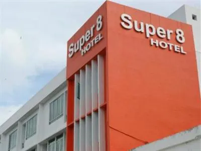 Super 8 Hotel