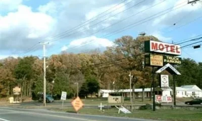 White Gables Motel