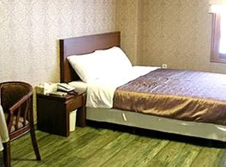 Chuncheon Tourist Hotel