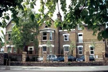 Clarendon Serviced Apartments Kew Gardens Road