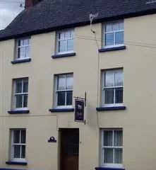 Flag and Castle House B&B