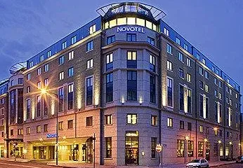 Novotel London City South